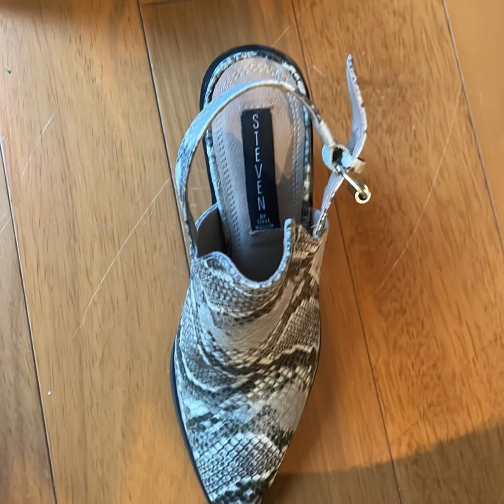 Size 6.5 heel sling back Steven by Steve Madden mules - Picture 3 of 4